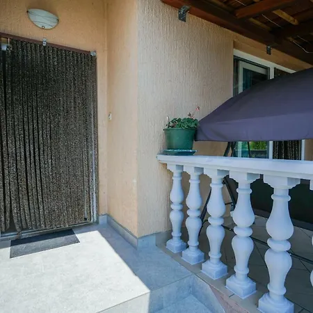 Casalli Apartment *